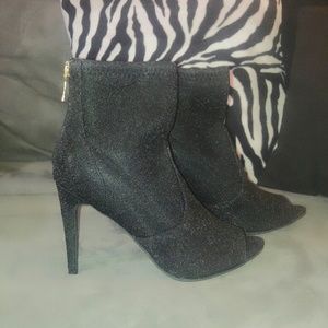 Brand New Guess Booties